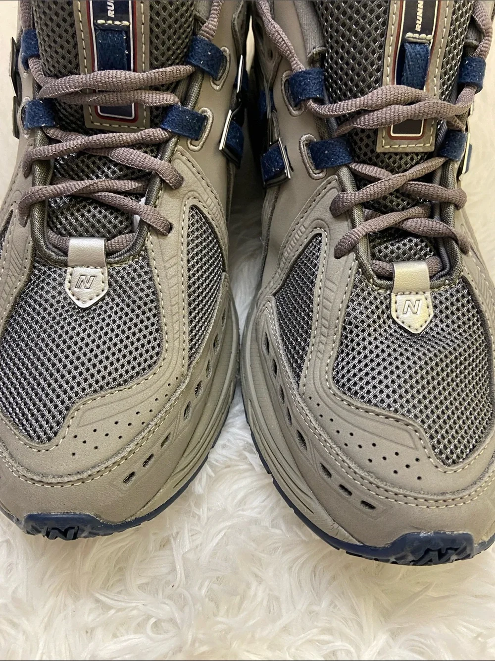 New Balance 1906R Men's Low Top Grey  Sneakers with Navy Accents.Size-11